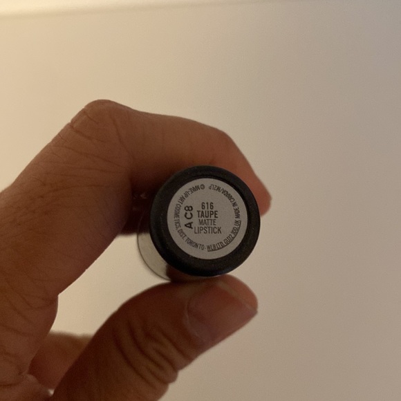 Brand new MAC lipstick - Picture 3 of 3